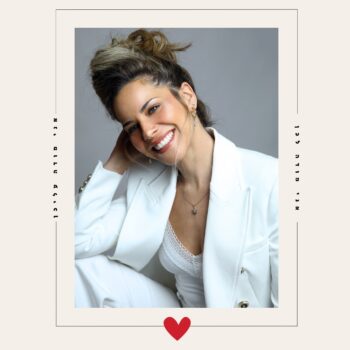 ✨ אין מרגש יותר מלשמוע את חוות הדעת של המטופלות שלי! 🥰✨בכל יום אני זוכה ללוות נשים (וגם גברים!) בדרך לשיפור המראה והביטחון העצמי, ואין סיפוק גדול יותר מלראות את השמחה בעיניים אחרי טיפול.הבאתי לכן כמה מהתגובות המדהימות שקיבלתי, כי אין כמו מילים אמיתיות מהלב כדי להבין את החוויה וההשפעה של הטיפולים.תודה לכל מי שבוחר בי! מחכה לפנק גם אתכן ❤️📩 מוזמנות לשתף אותי בחוויה שלכם בתגובות או בפרטי!